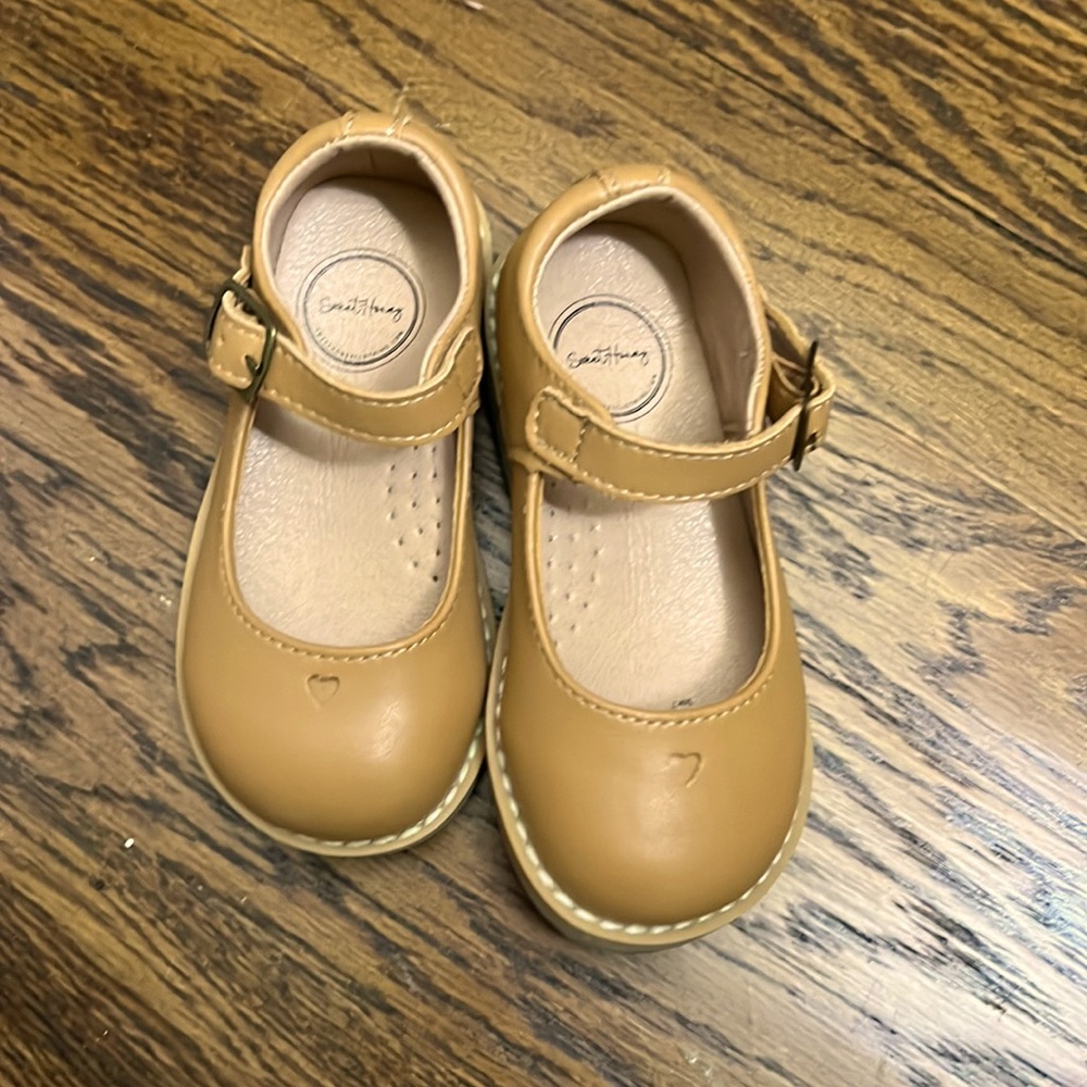 Sweet Honey Brown Shoes. Never Worn. Sz 7